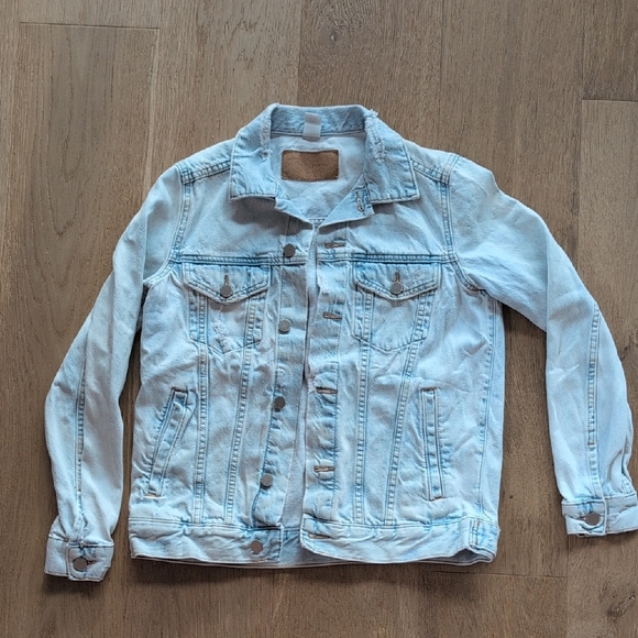 &Denim Jackets & Blazers - &Denim Lightly Distressed & Stonewashed Denim Jacket